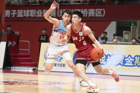 体育直播-关于浙江稠州发布备战花絮；今夜刷新队史纪录；CBA季后赛任务艰巨；阵容厚度经受考验的信息