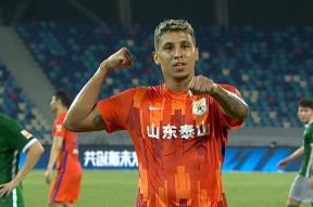 体育直播-C9冲击纪录武汉三镇状态回暖，凯恩连续七场比赛得分超过挺进下一轮瞬间刷屏的简单介绍