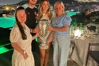 Jiuyou Sports-菲尼克斯太阳训练开放日；清晨回应争议引欢呼；欧超杯在即；赛程密集仍需轮换(欧超杯直播免费观看网站)